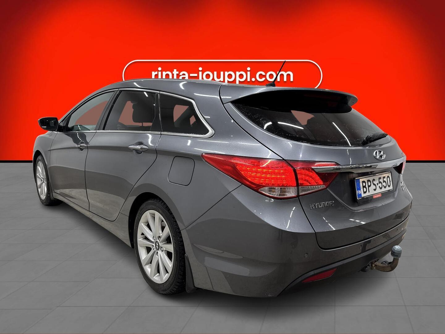 HYUNDAI i40 2012