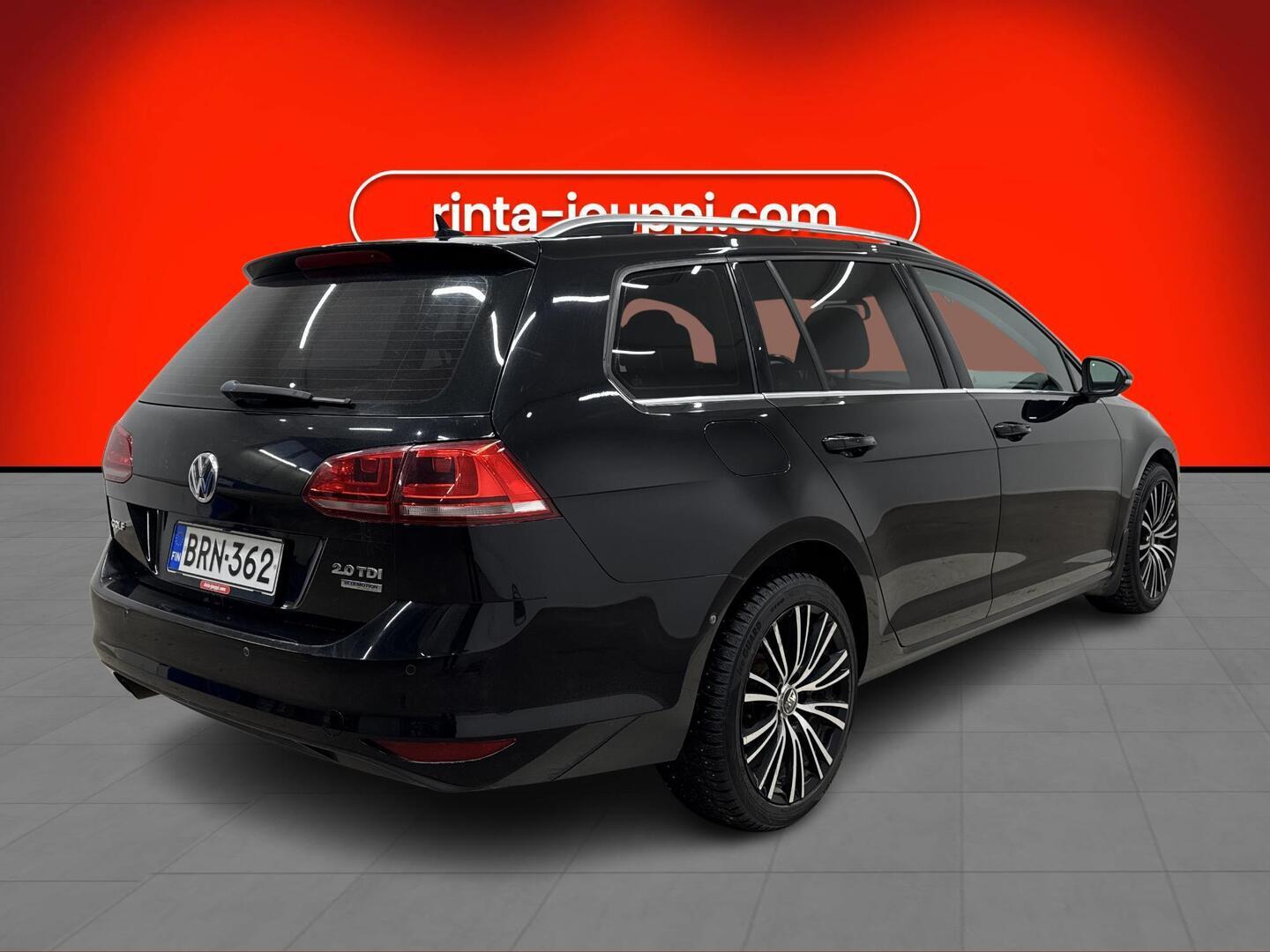 VOLKSWAGEN Golf 2014