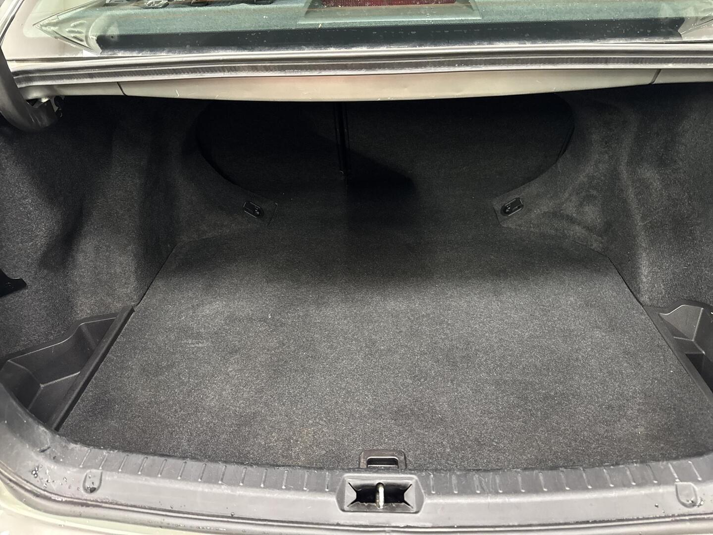 TOYOTA Avensis 2005