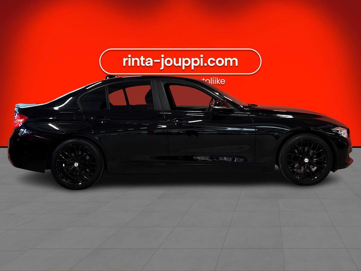 BMW 330 2017