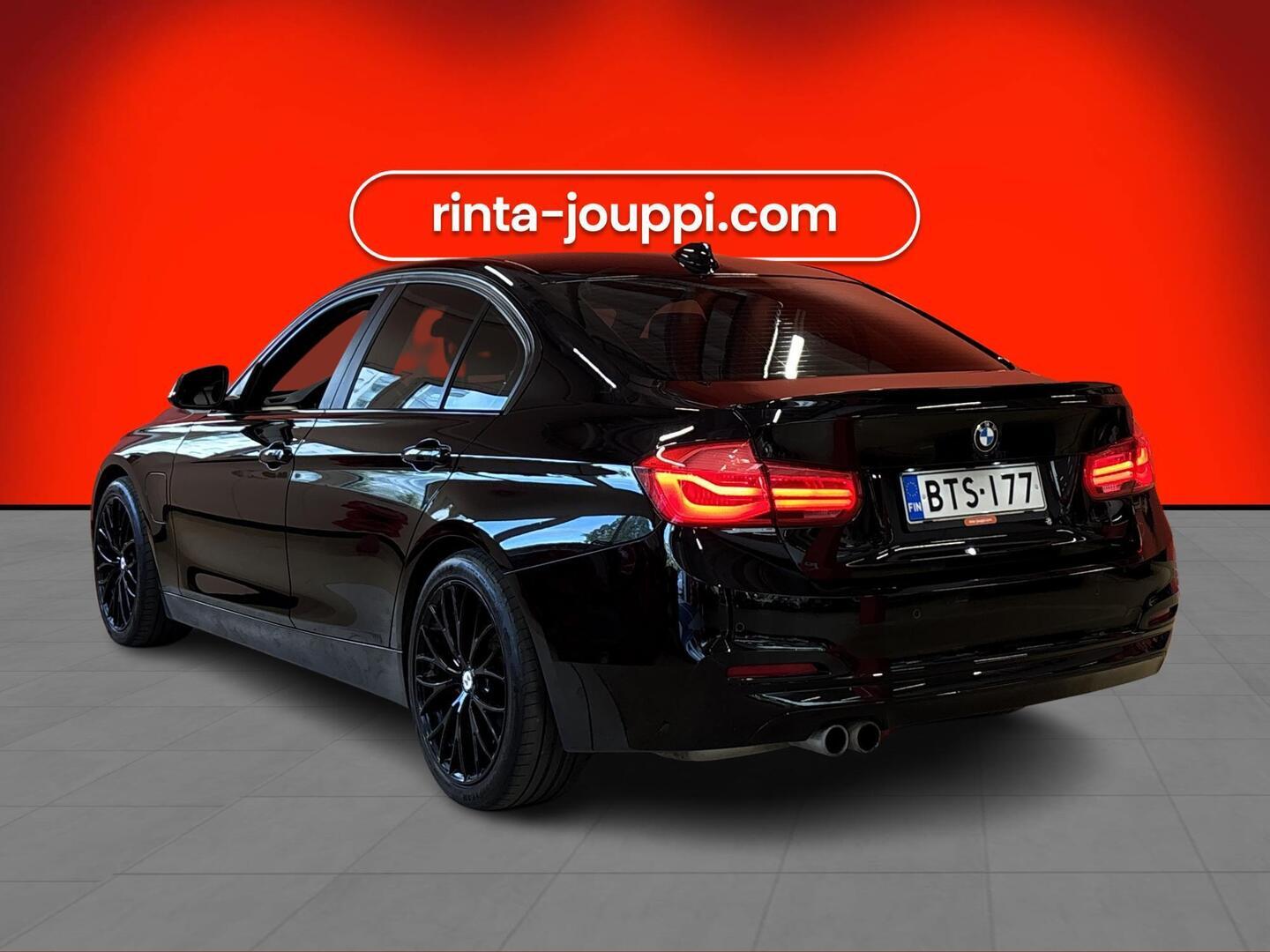 BMW 330 2017