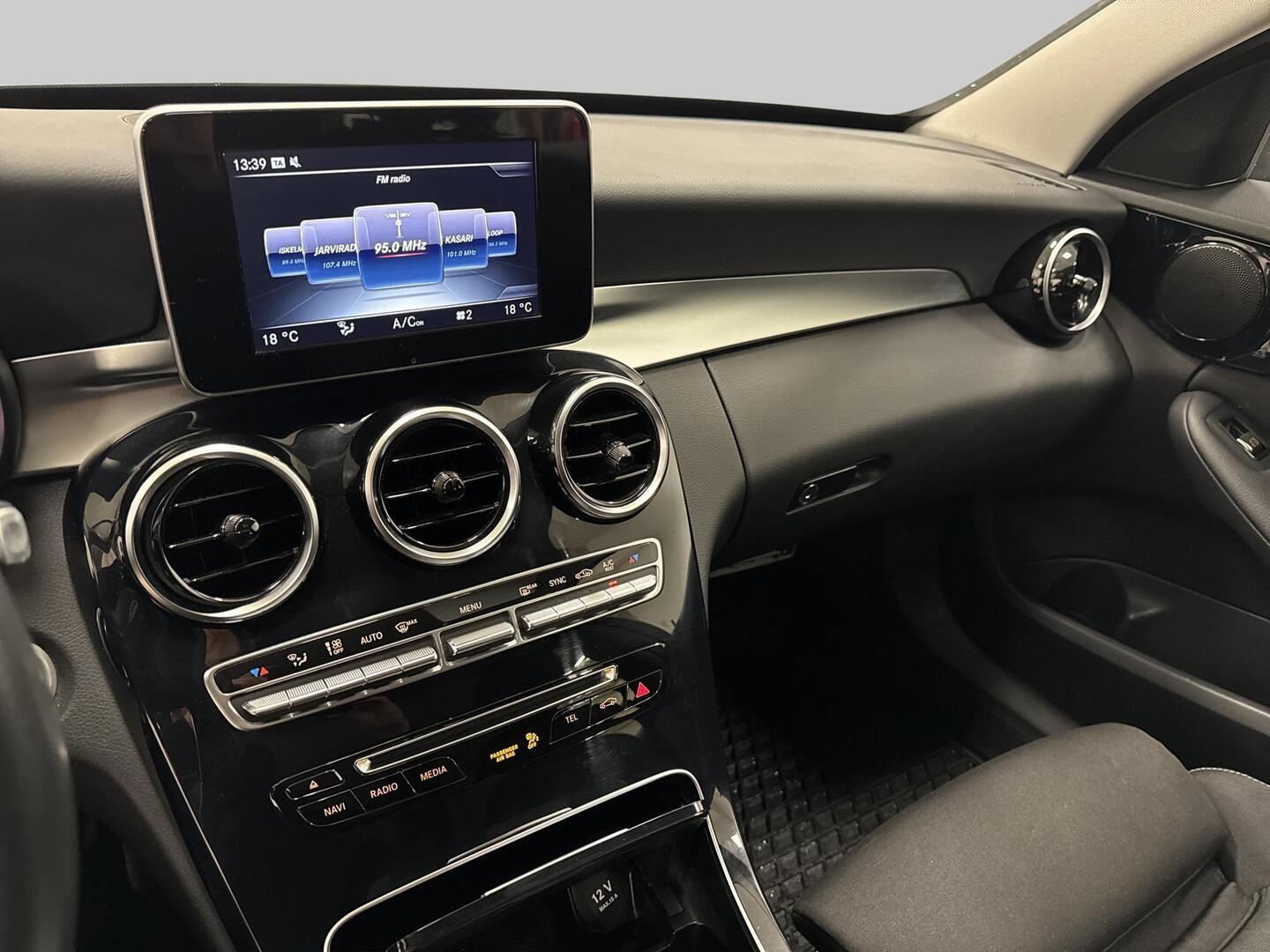 MERCEDES-BENZ C 2017