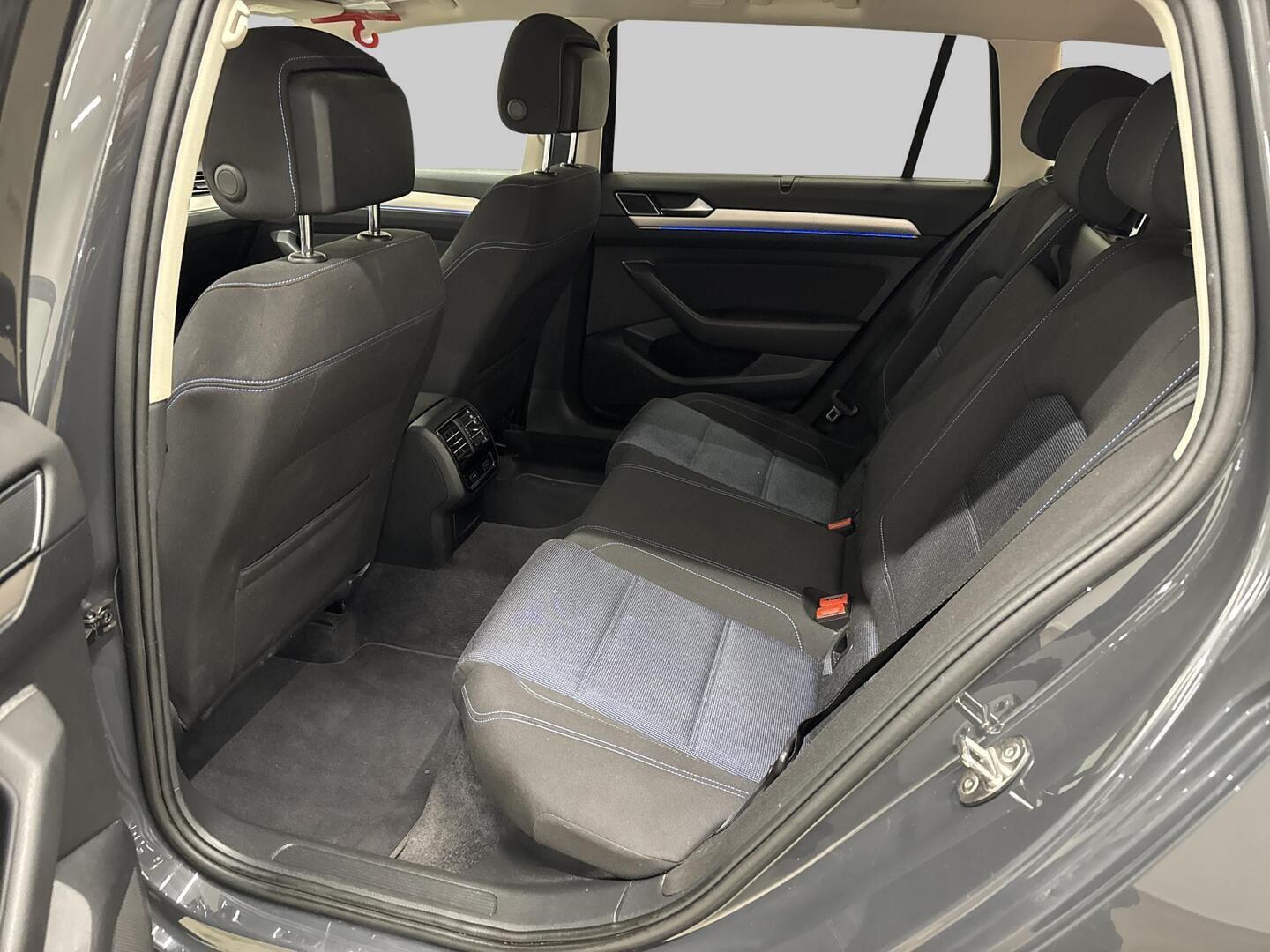 VOLKSWAGEN Passat 2017