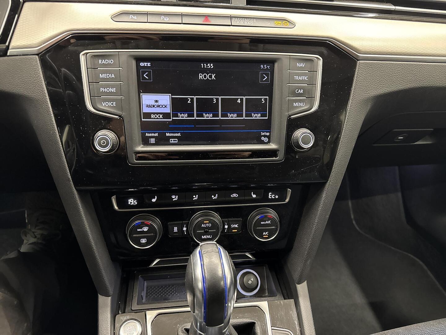 VOLKSWAGEN Passat 2017