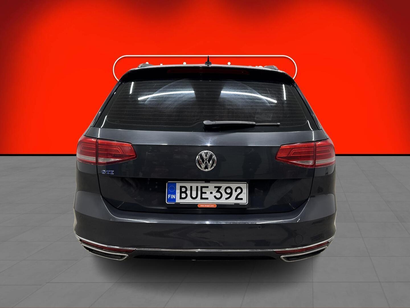 VOLKSWAGEN Passat 2017