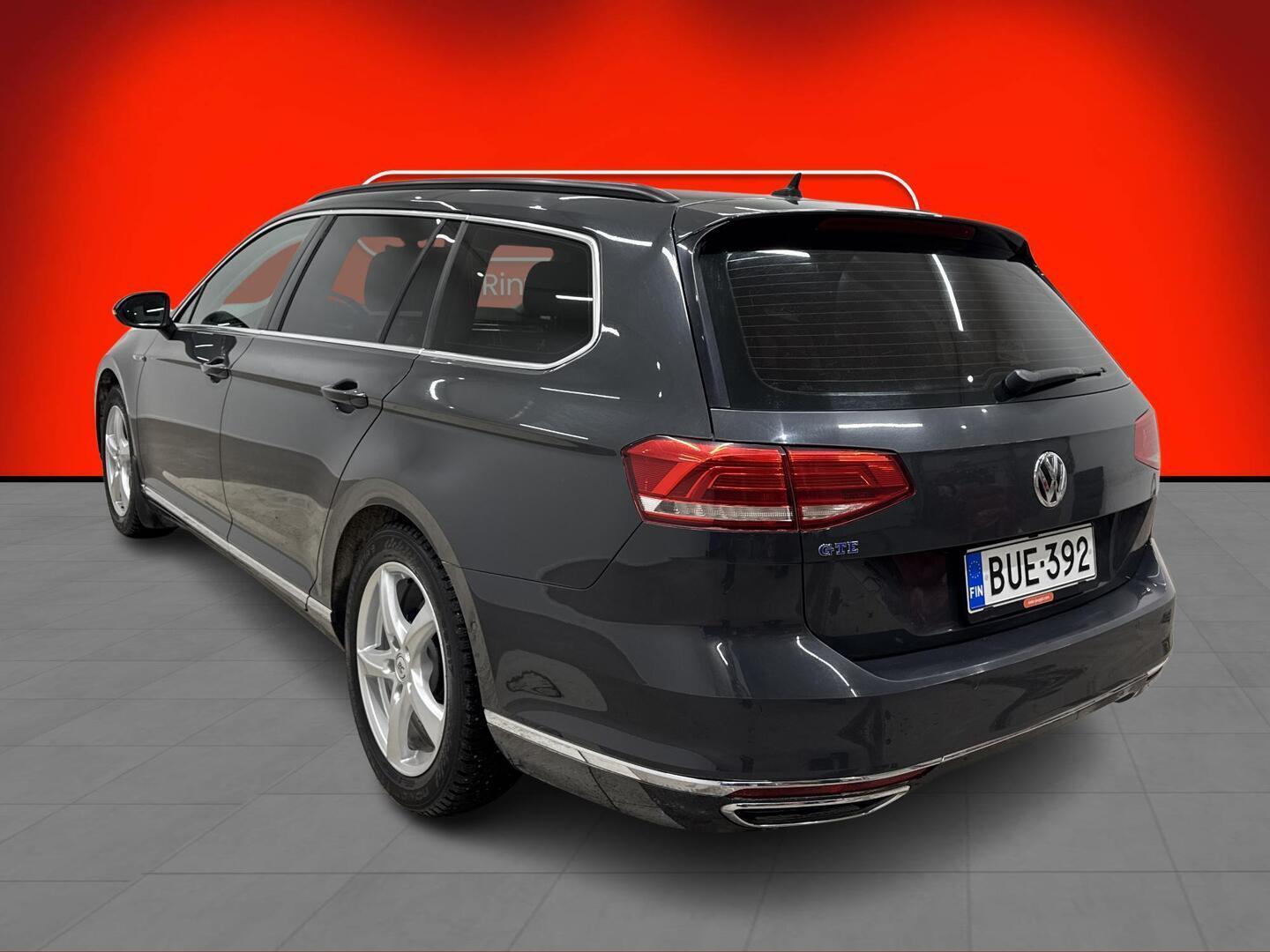 VOLKSWAGEN Passat 2017
