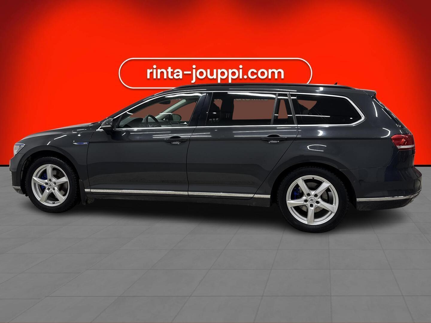 VOLKSWAGEN Passat 2017