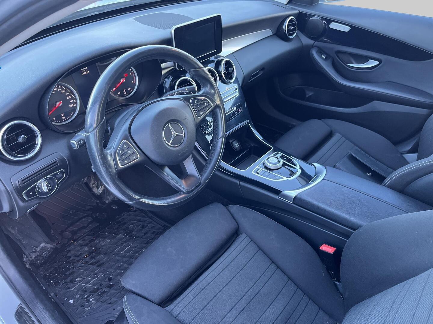 MERCEDES-BENZ C 2017