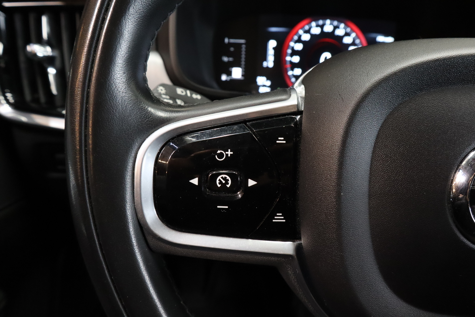 VOLVO V90 2017