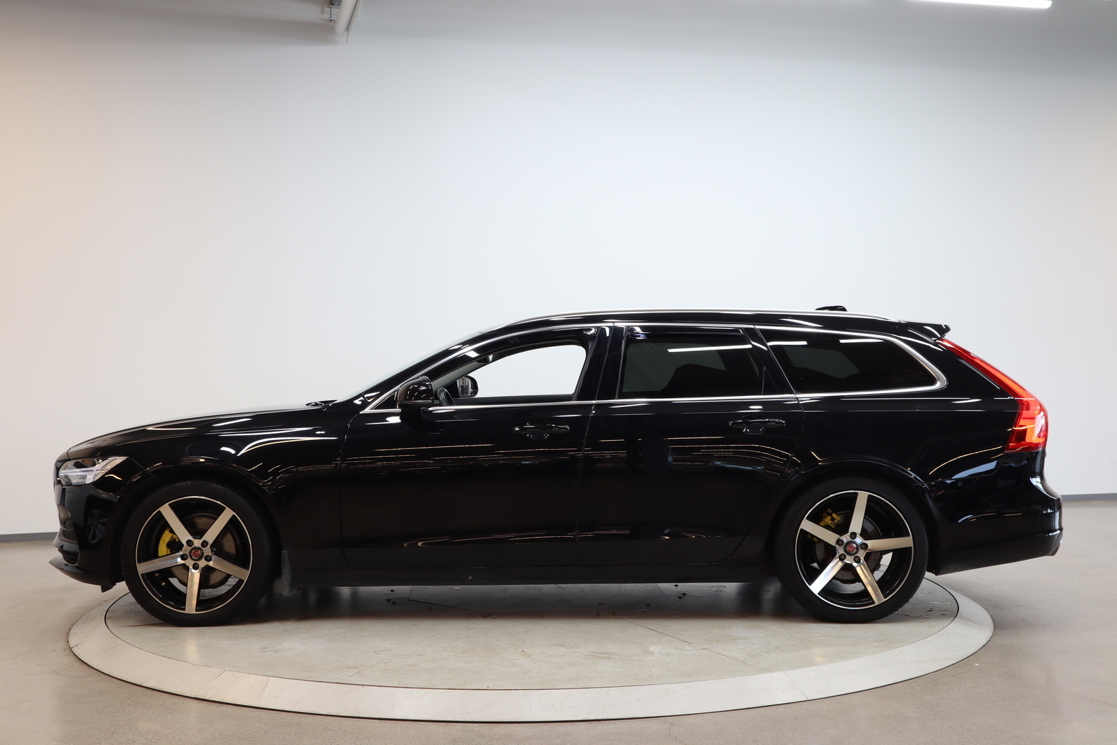VOLVO V90 2017
