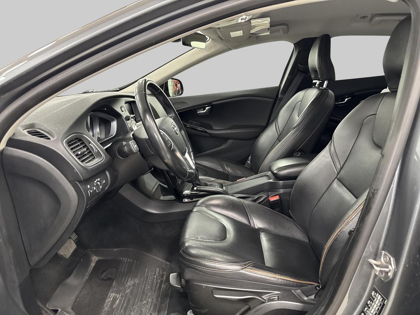 VOLVO V40 Cross Country 2019