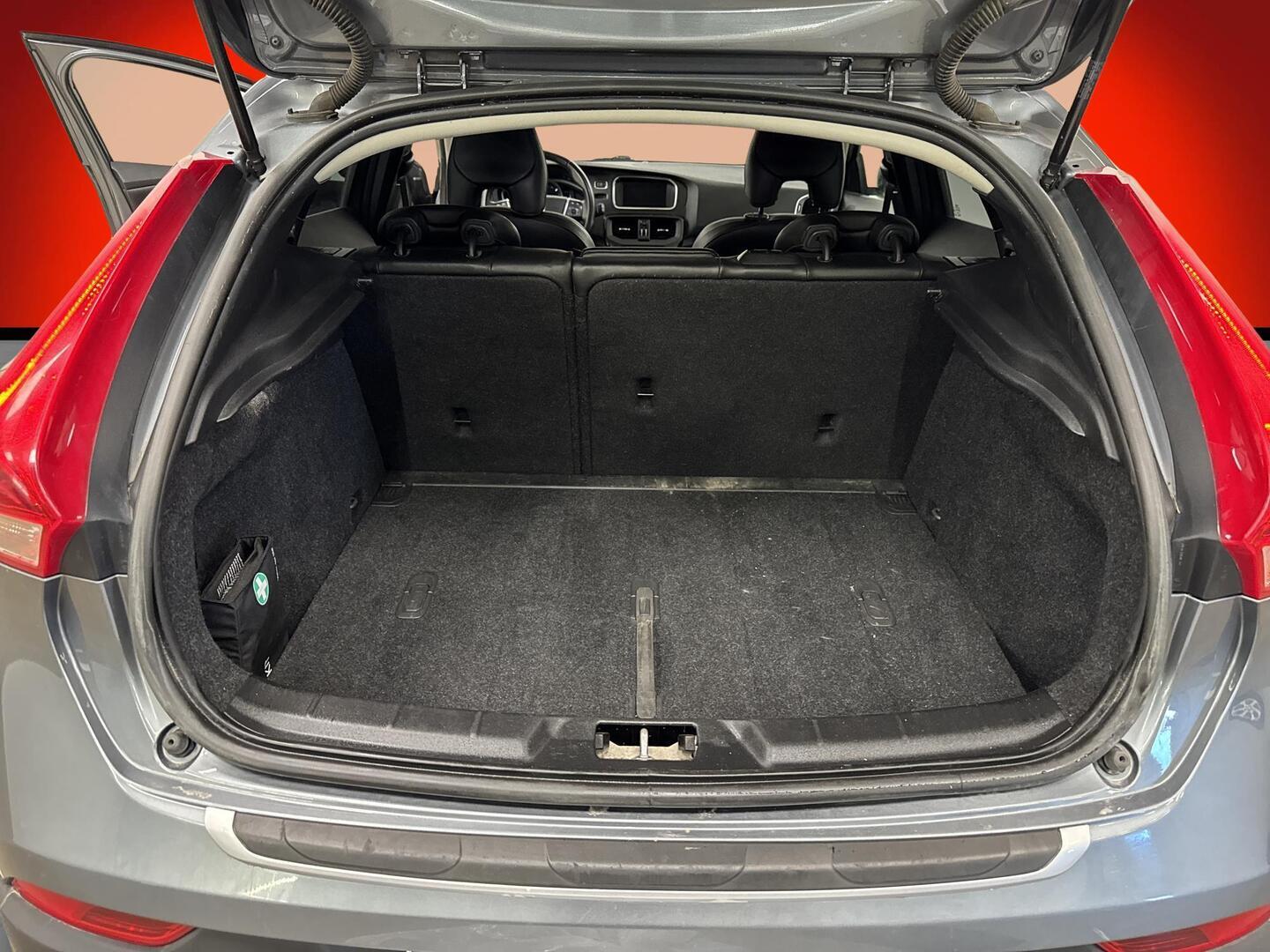 VOLVO V40 Cross Country 2019