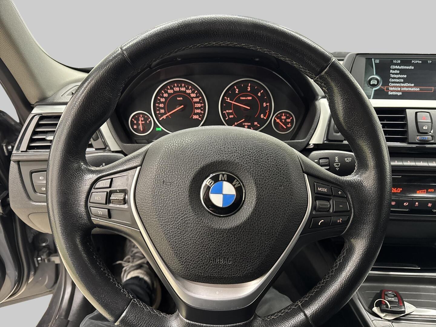 BMW 318 2014