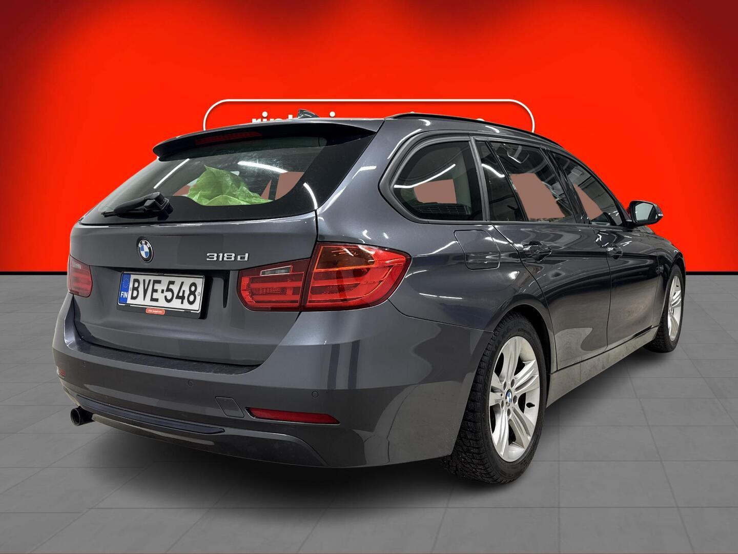 BMW 318 2014