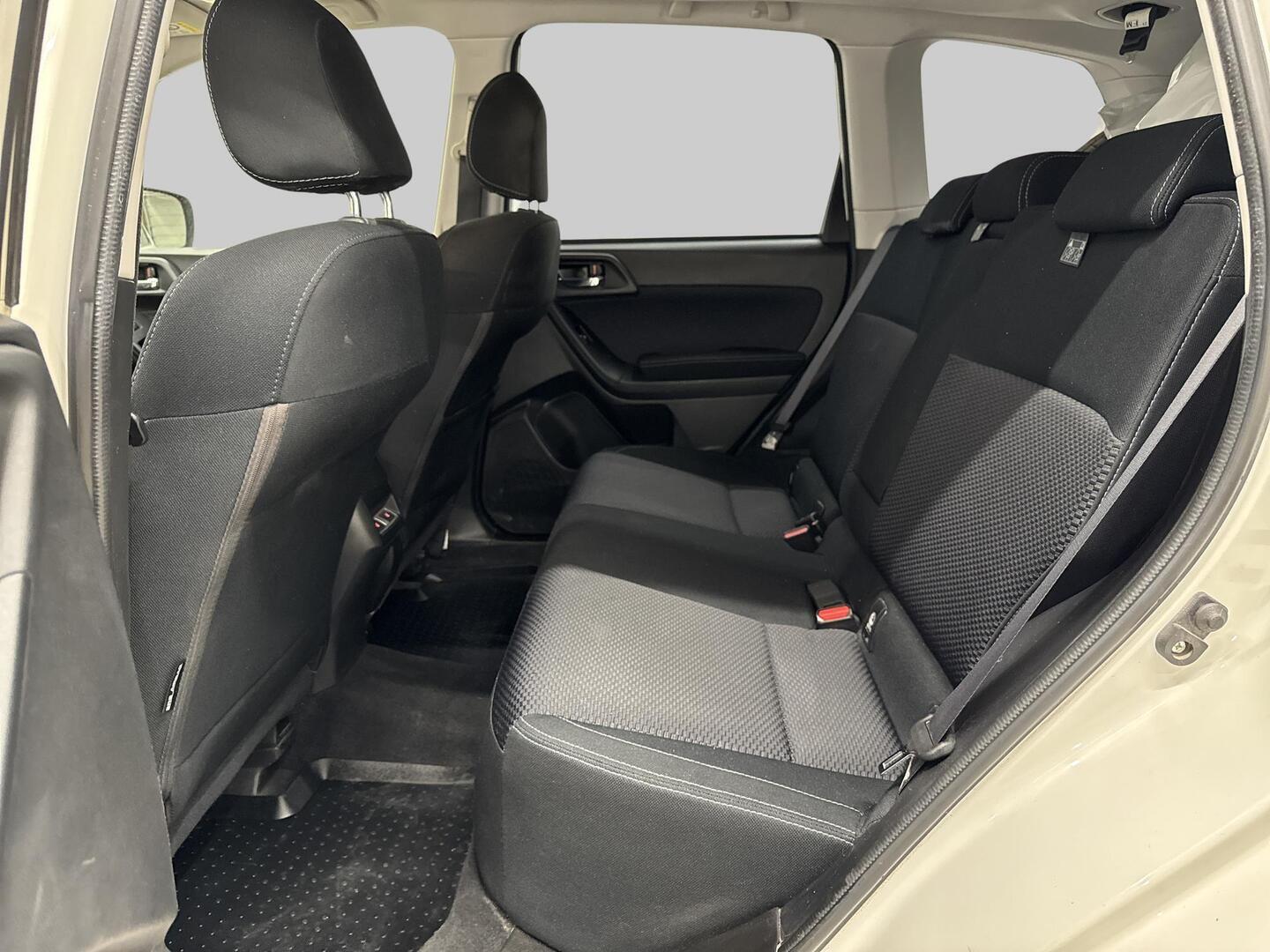 SUBARU FORESTER 2018