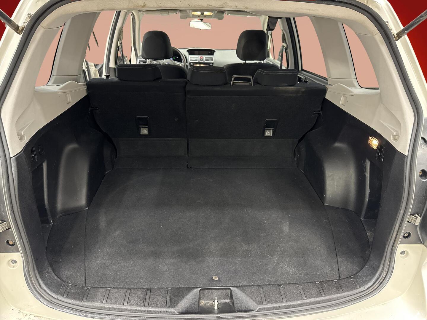 SUBARU FORESTER 2018