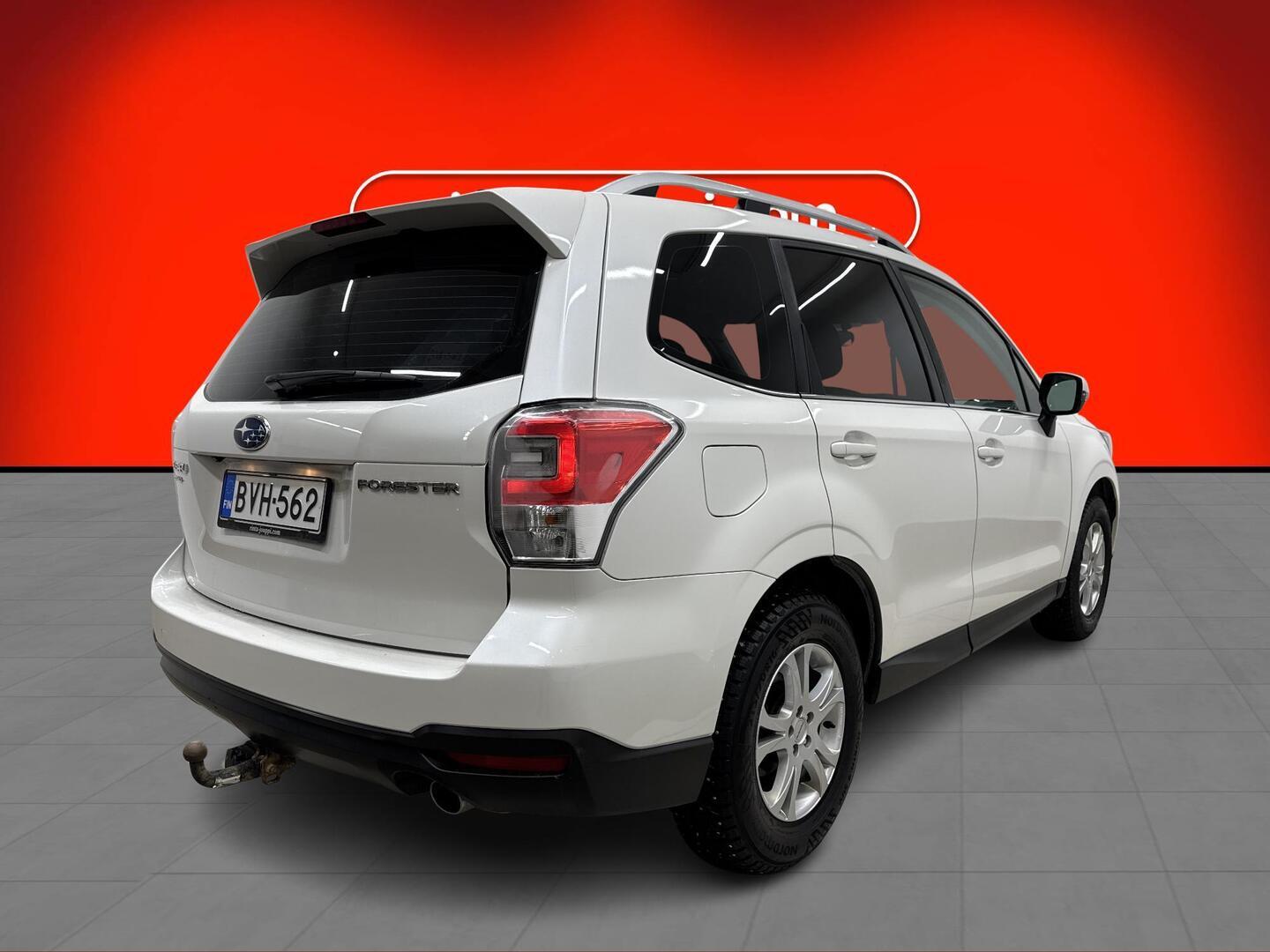 SUBARU FORESTER 2018