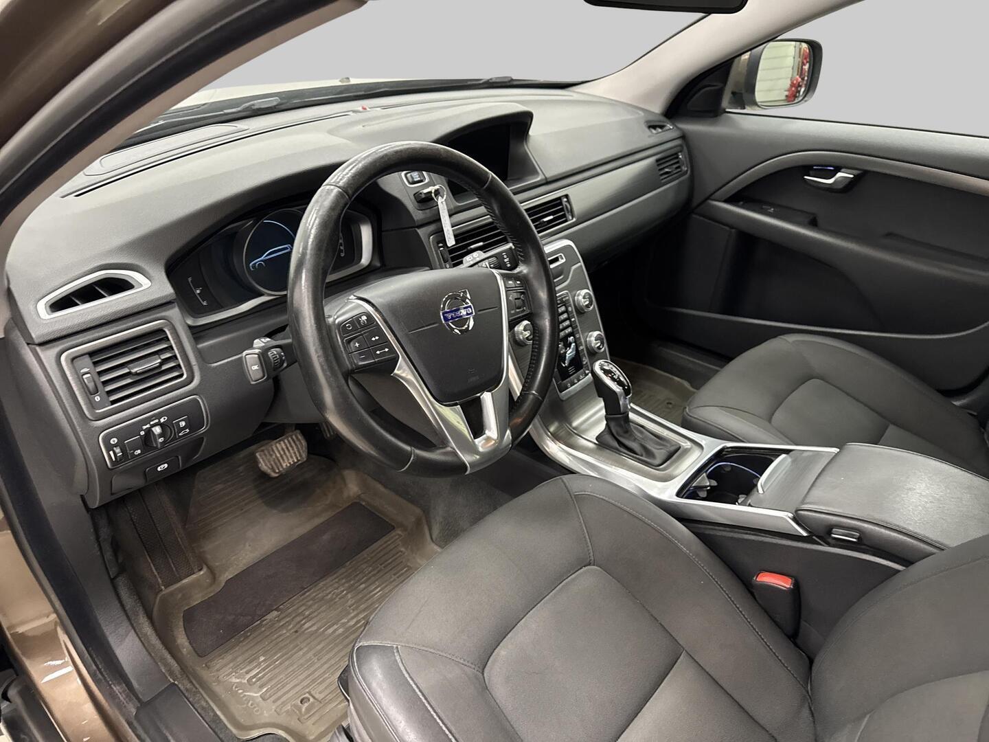 VOLVO XC70 2016