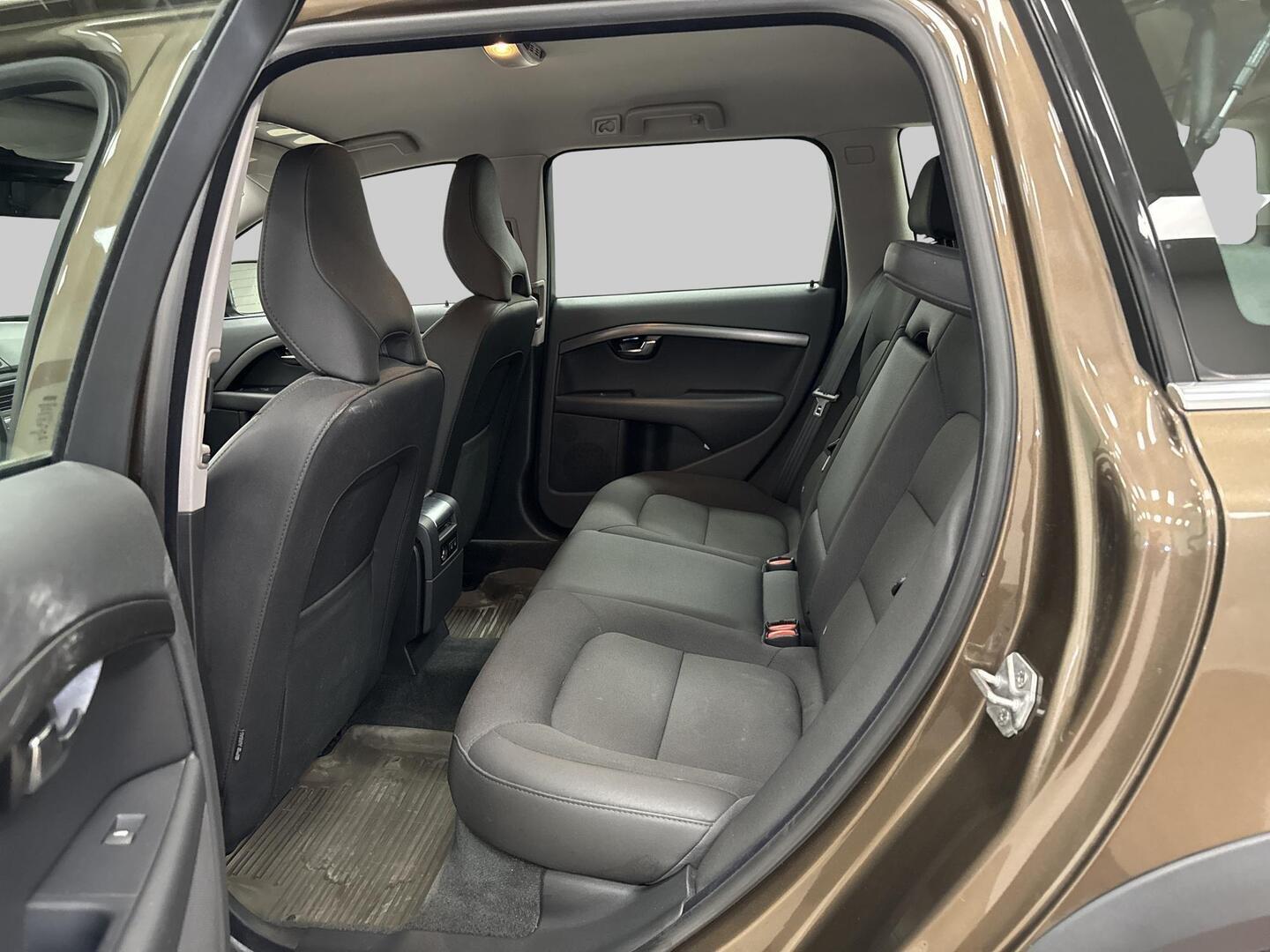 VOLVO XC70 2016