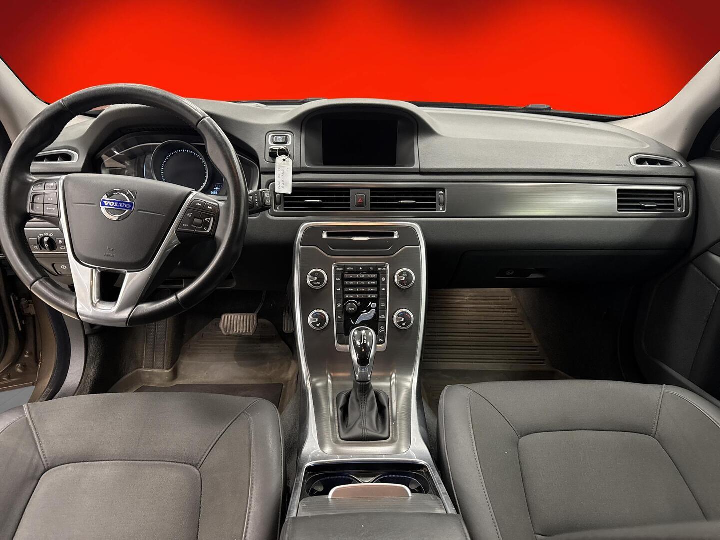 VOLVO XC70 2016