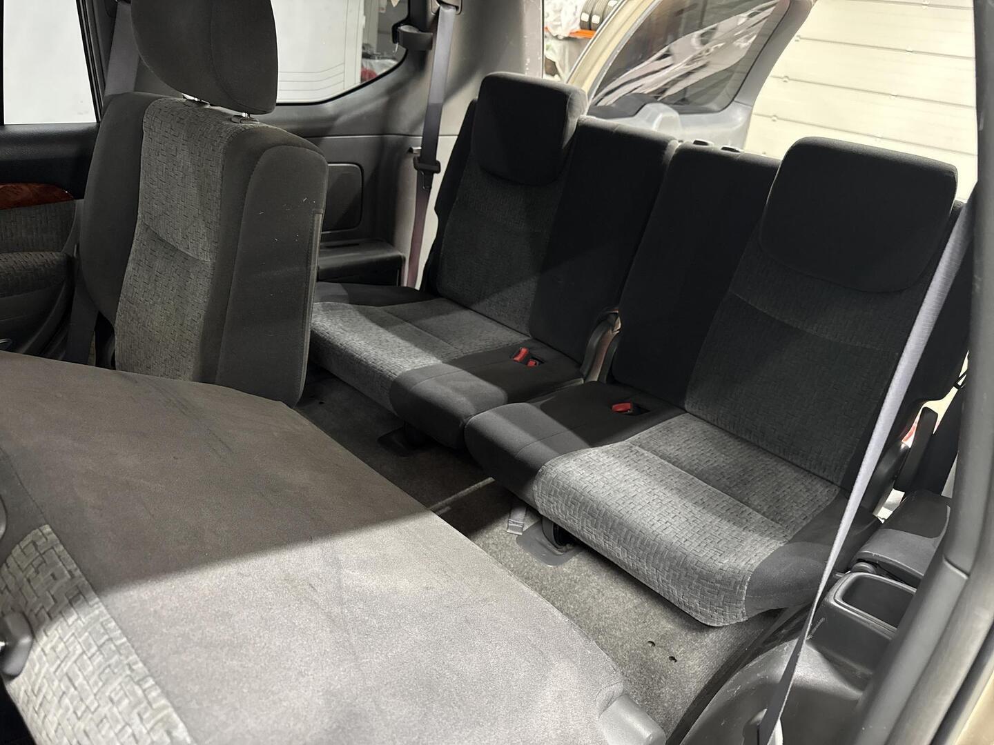 TOYOTA Land Cruiser 2005