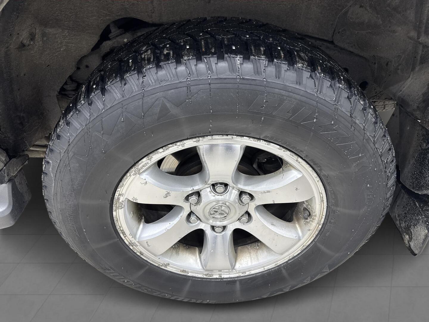 TOYOTA Land Cruiser 2005