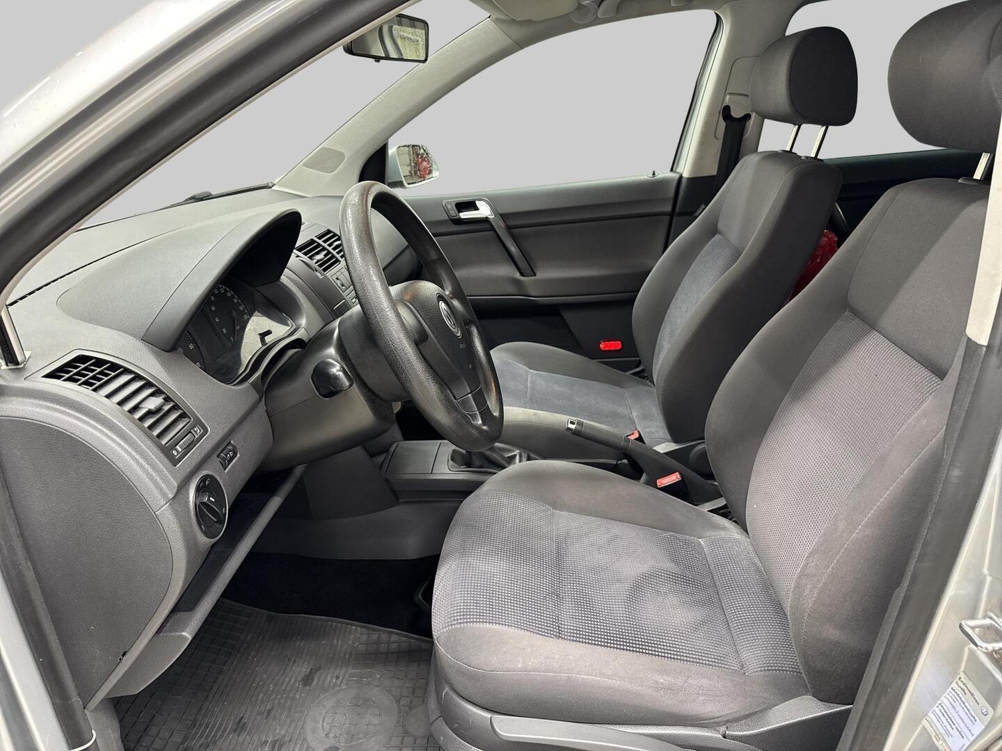 VOLKSWAGEN Polo 2007