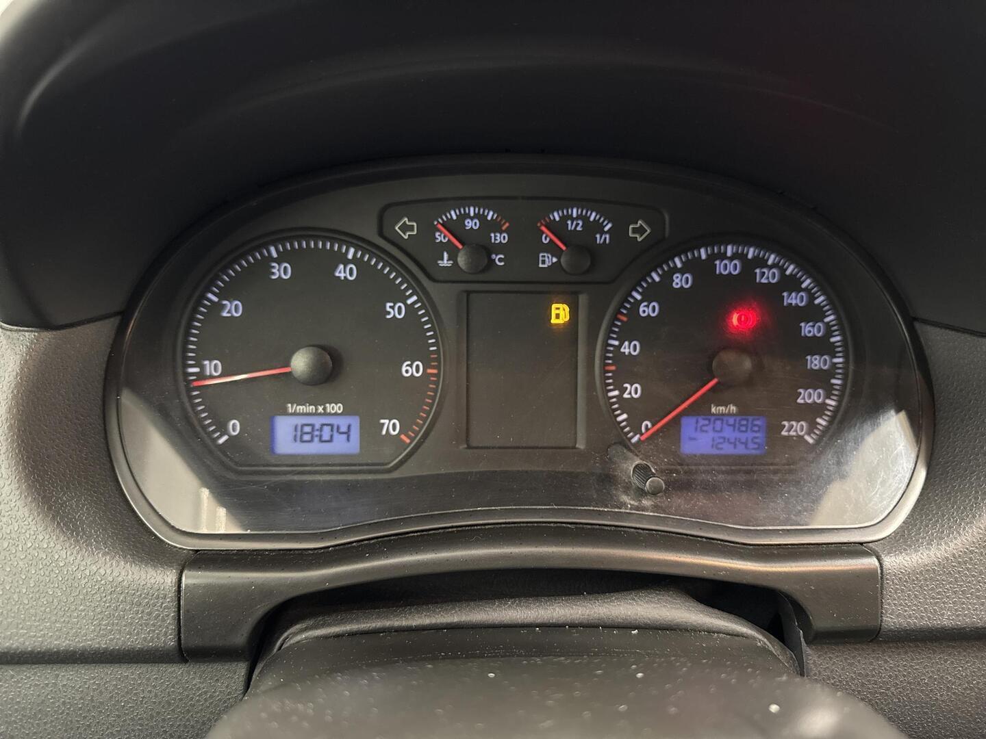 VOLKSWAGEN Polo 2007