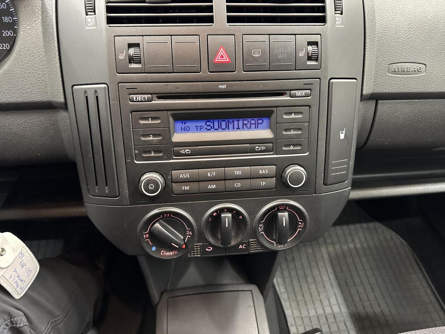 VOLKSWAGEN Polo 2007