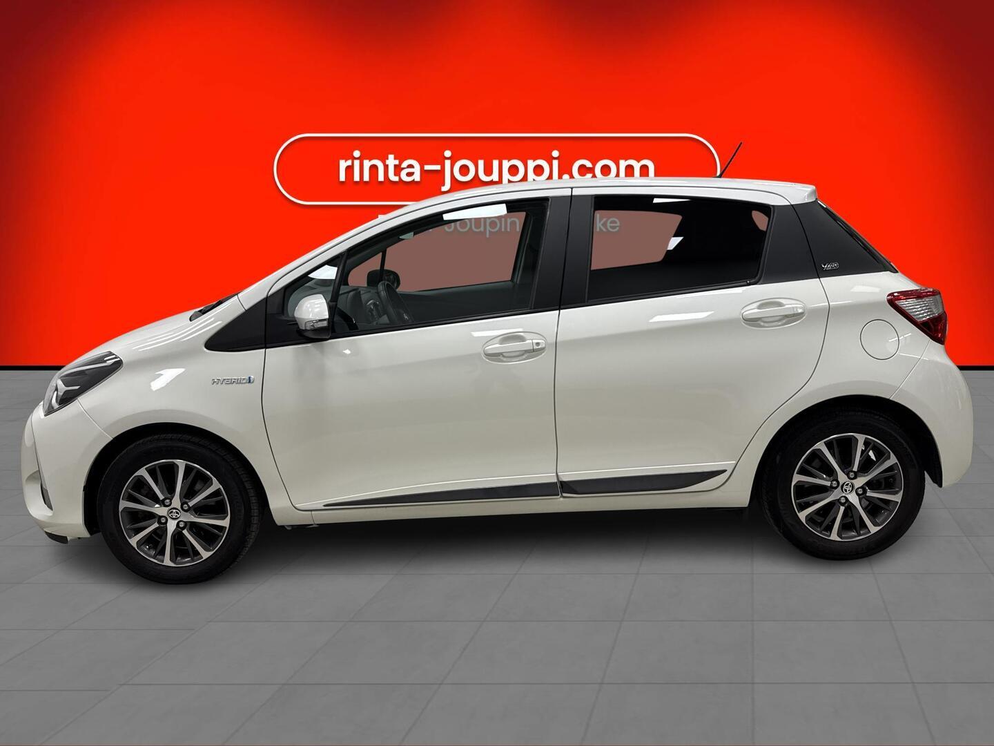 TOYOTA Yaris 2019