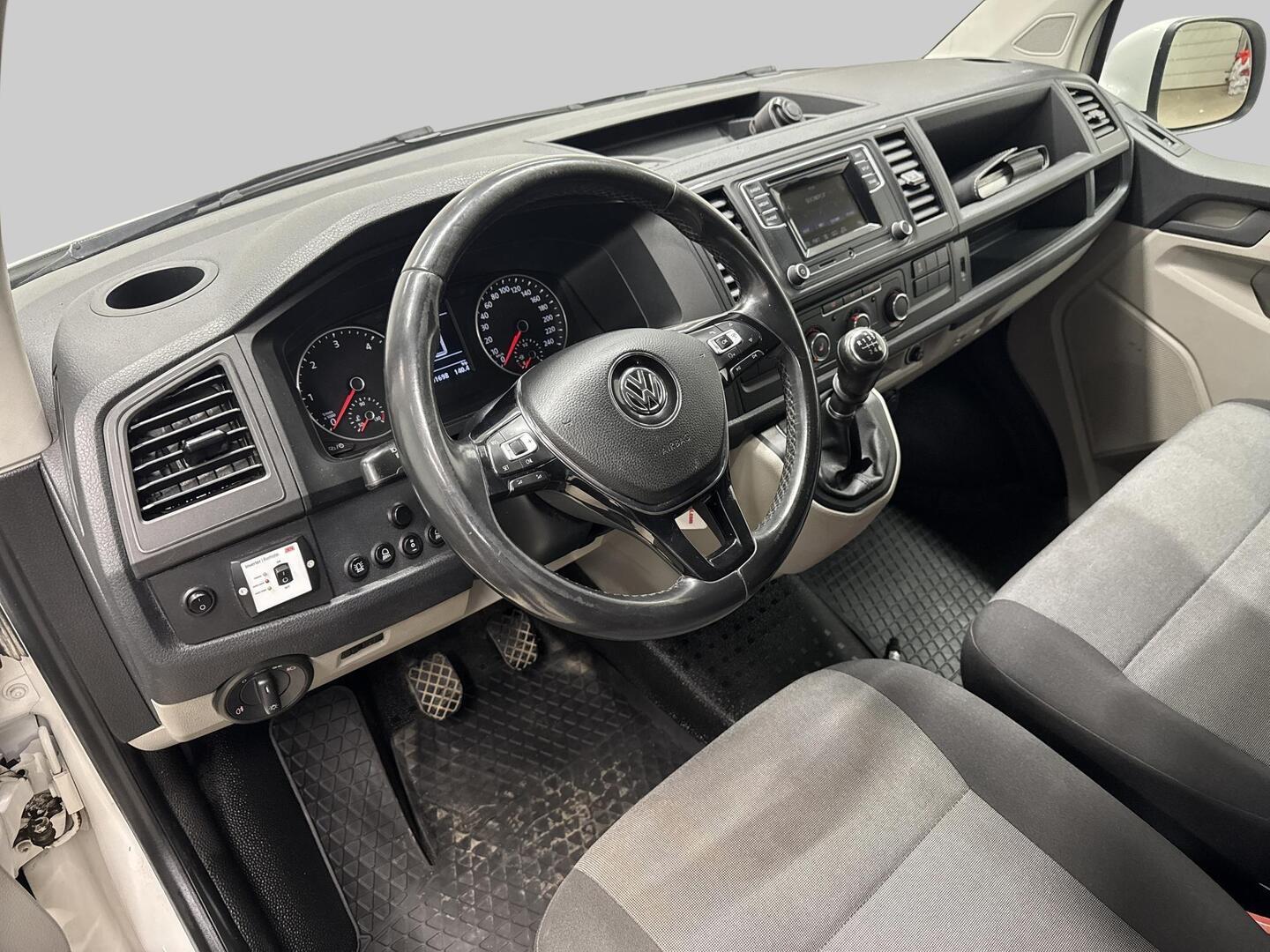 VOLKSWAGEN Transporter 2019