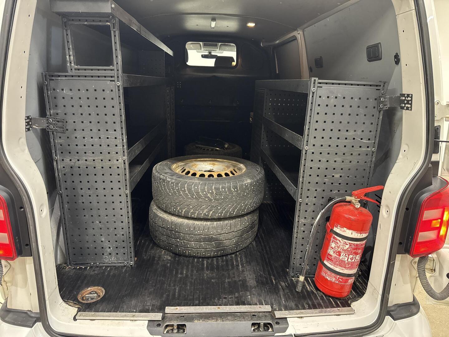 VOLKSWAGEN Transporter 2019