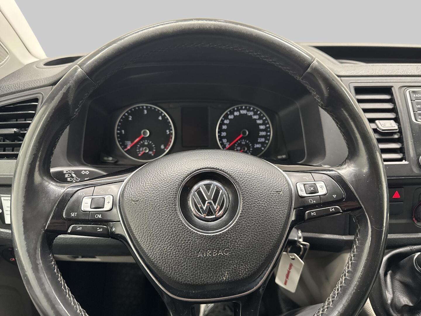 VOLKSWAGEN Transporter 2019