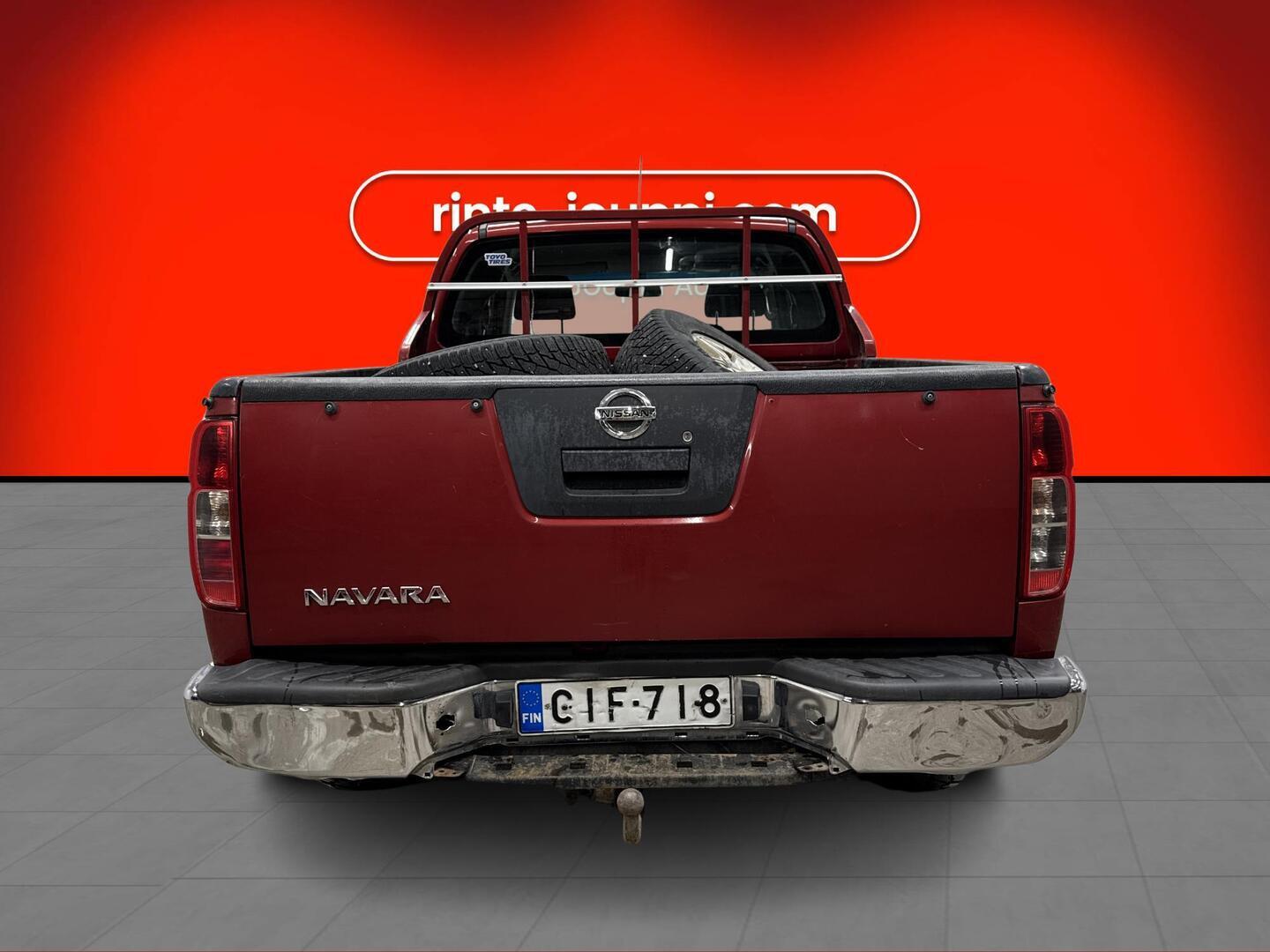 NISSAN Navara 2012