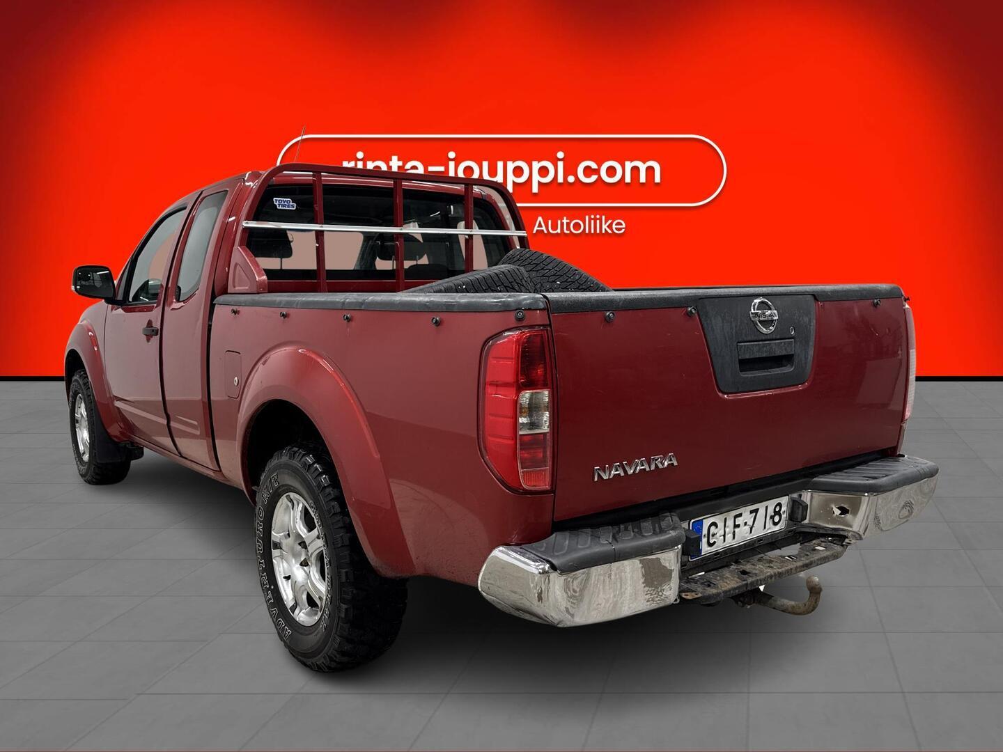 NISSAN Navara 2012