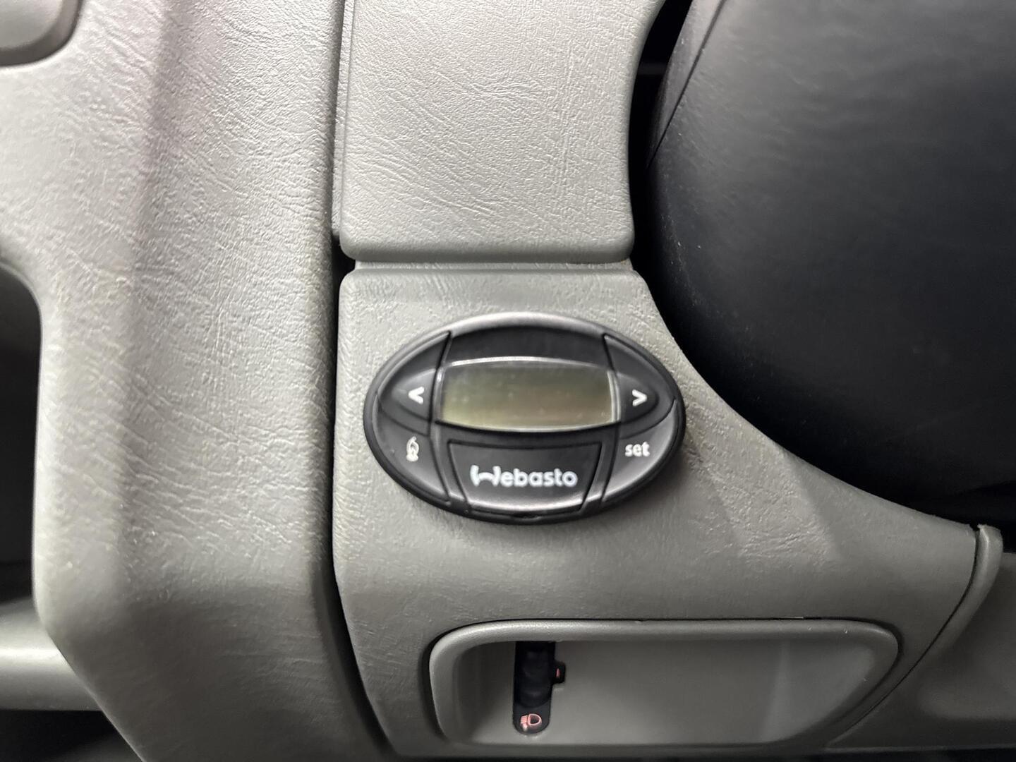 NISSAN Primastar 2012