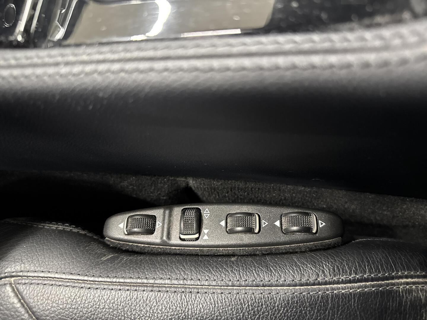 MERCEDES-BENZ CLS 2012