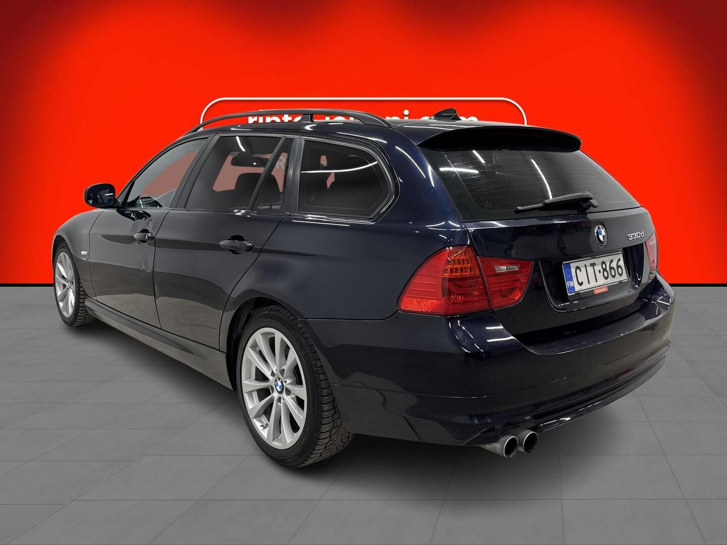 BMW 330 2008