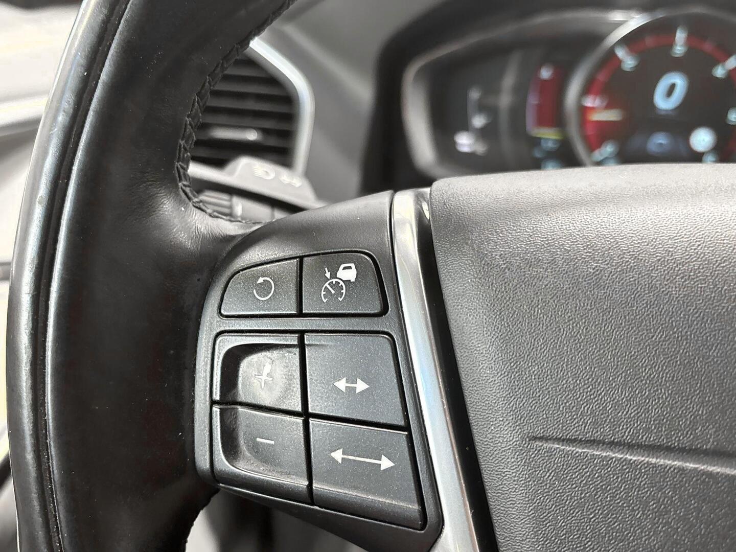 VOLVO XC60 2013