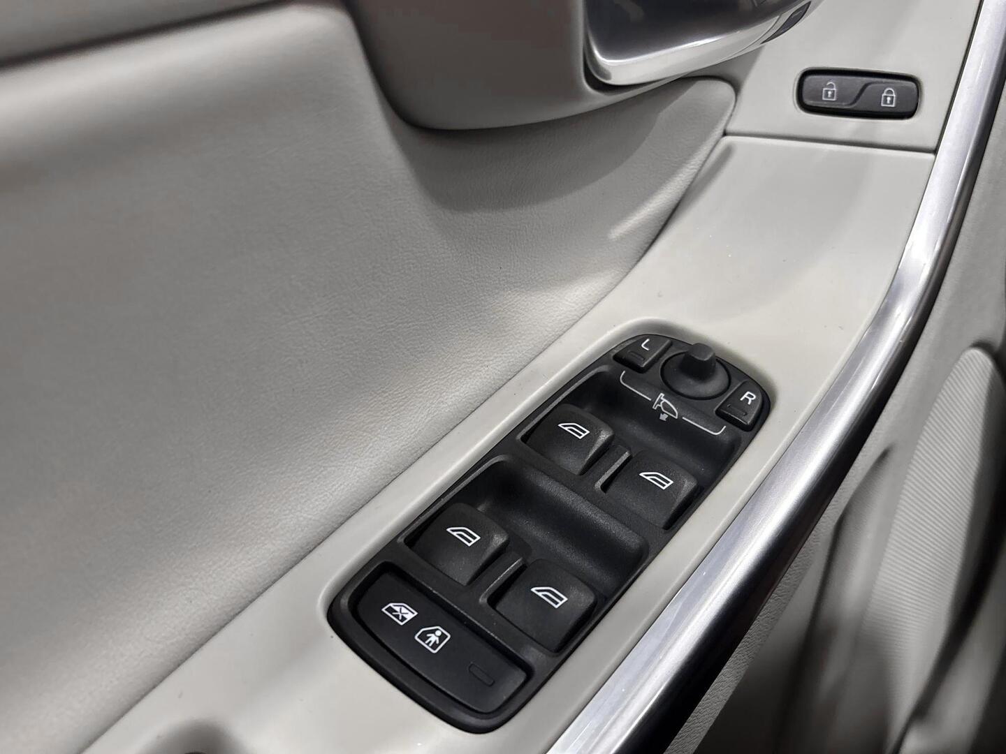 VOLVO XC60 2013