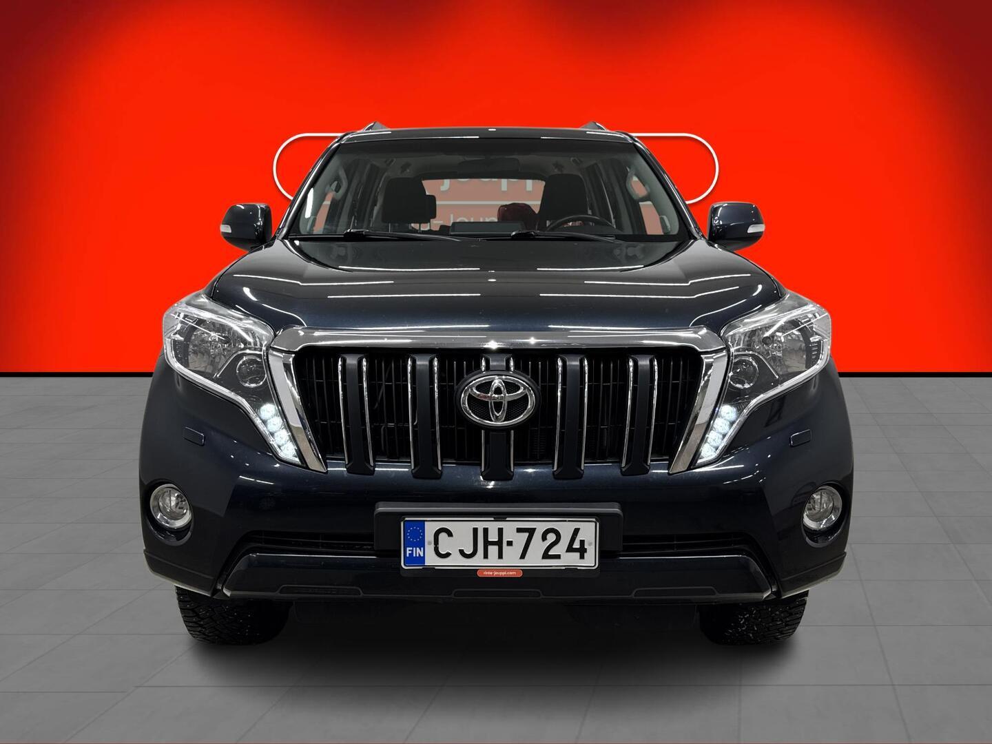 TOYOTA LAND CRUISER 2014