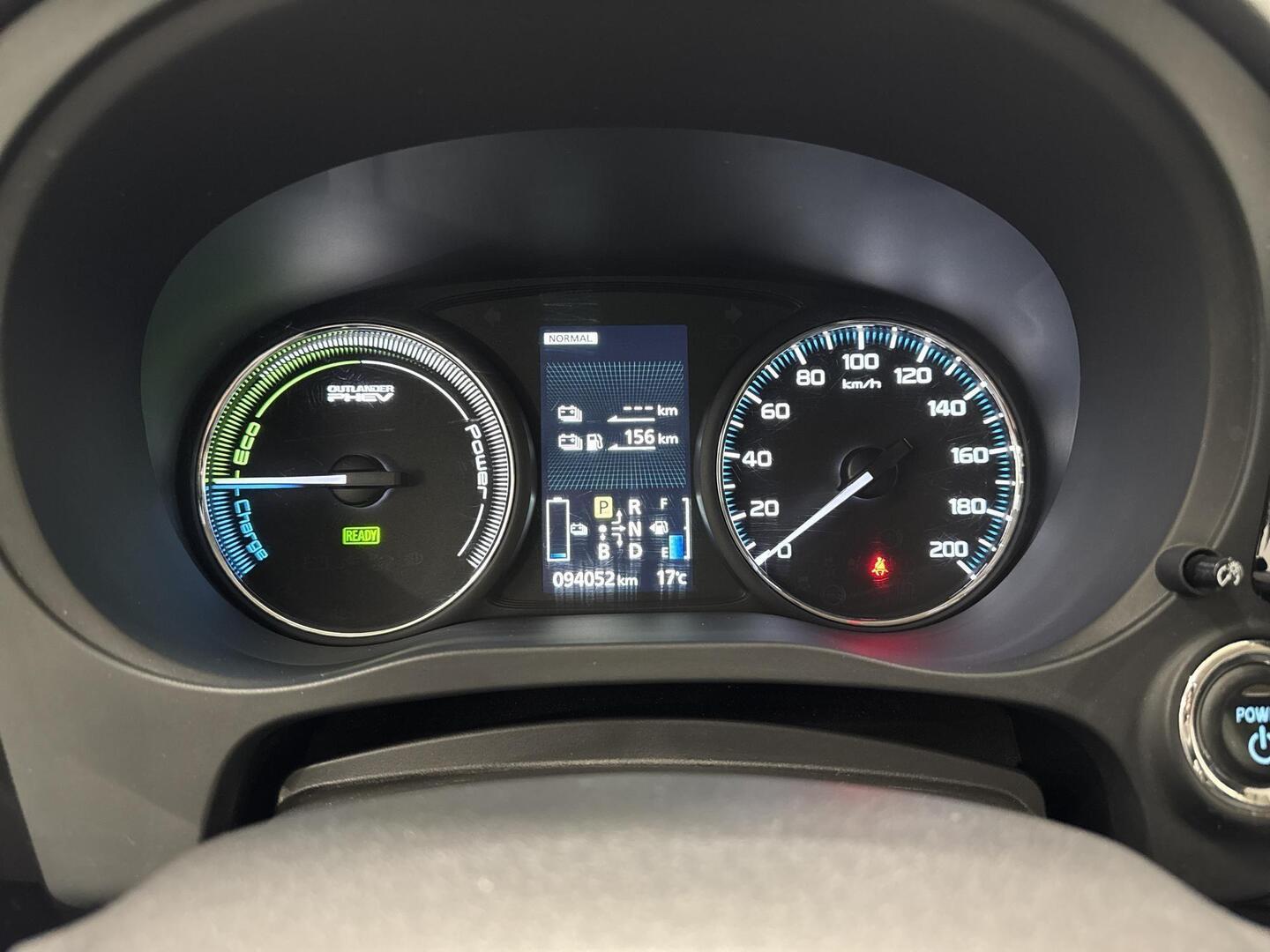 MITSUBISHI Outlander PHEV 2014