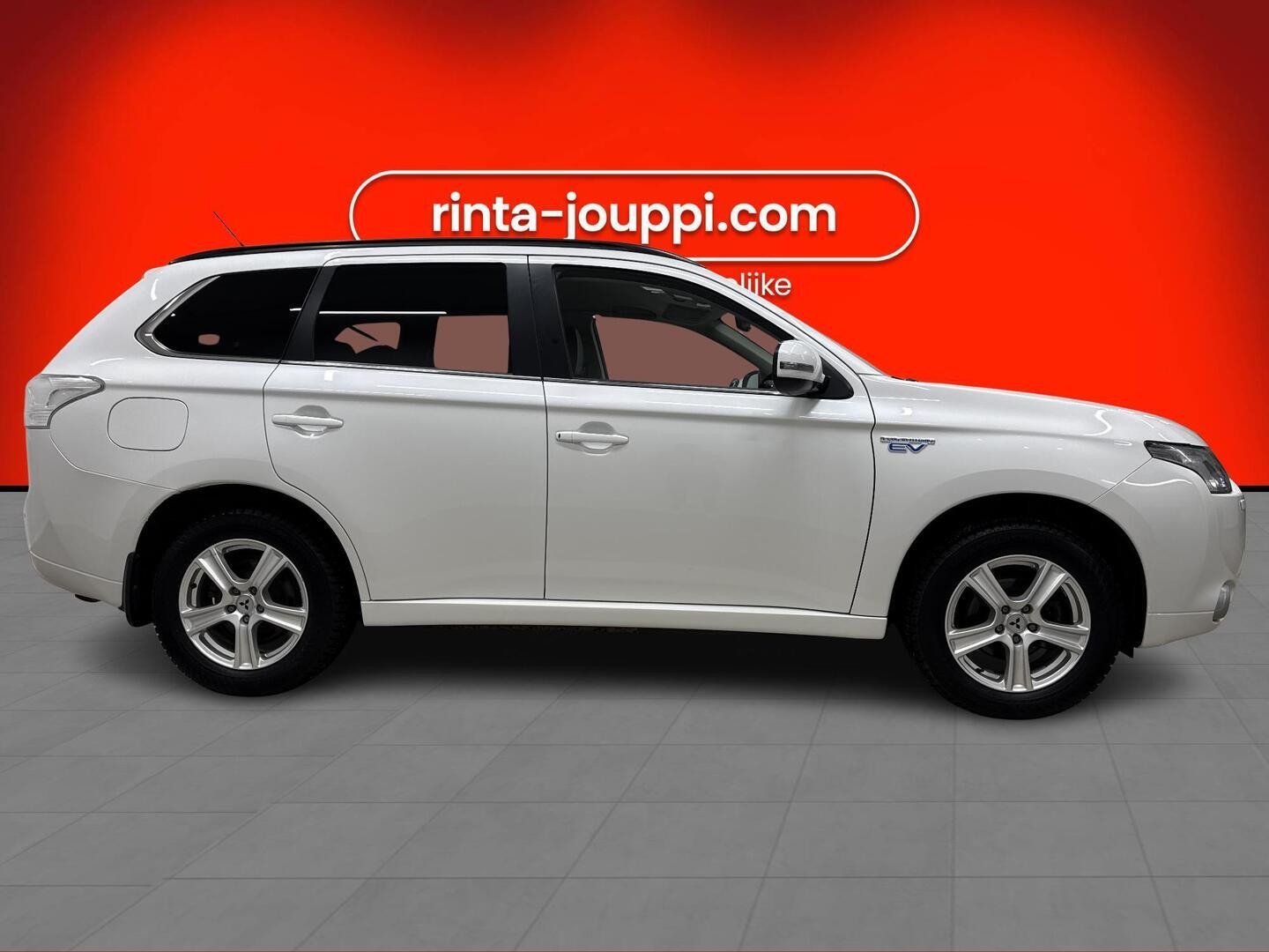 MITSUBISHI Outlander PHEV 2014