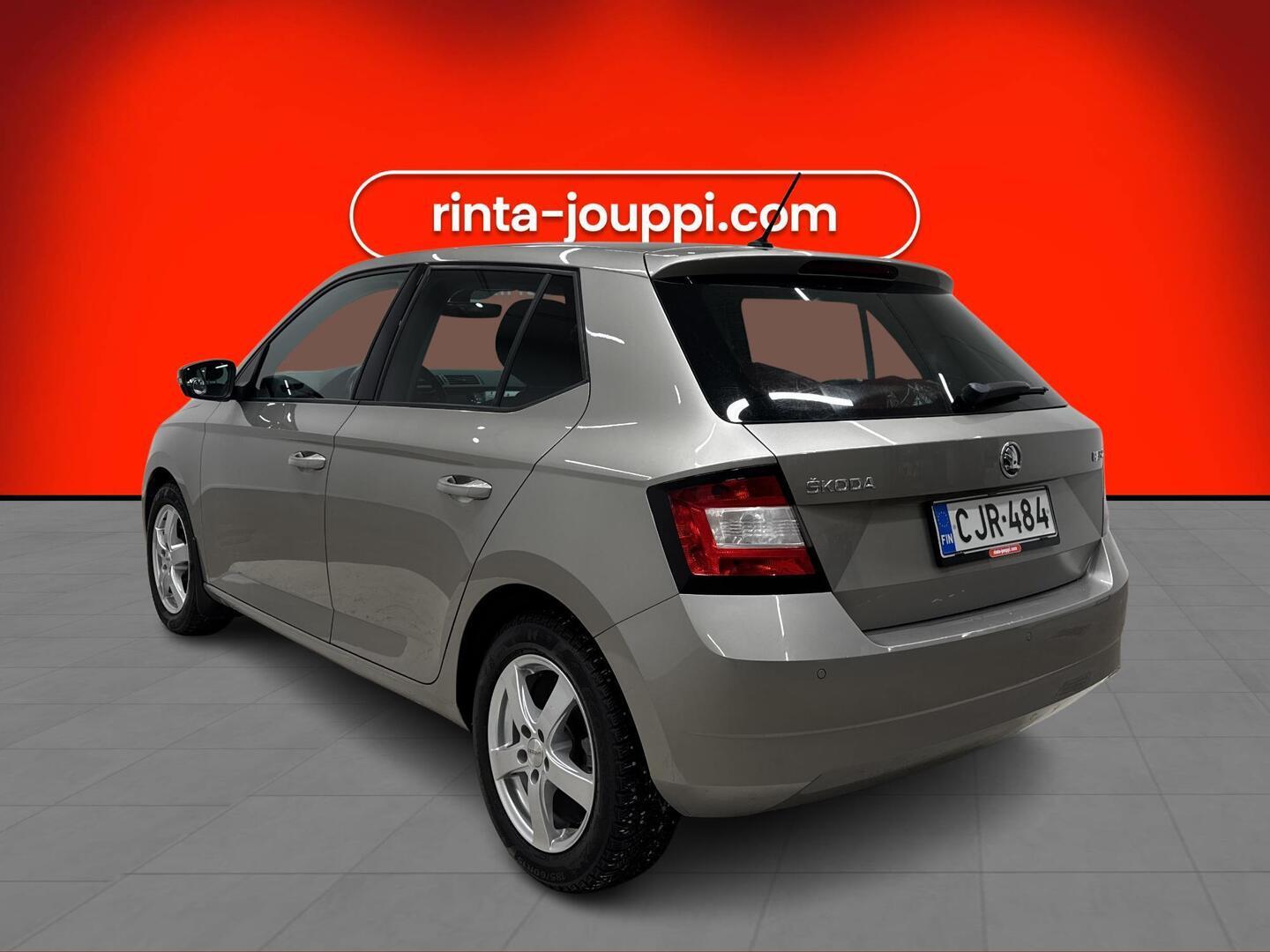 SKODA Fabia 2015