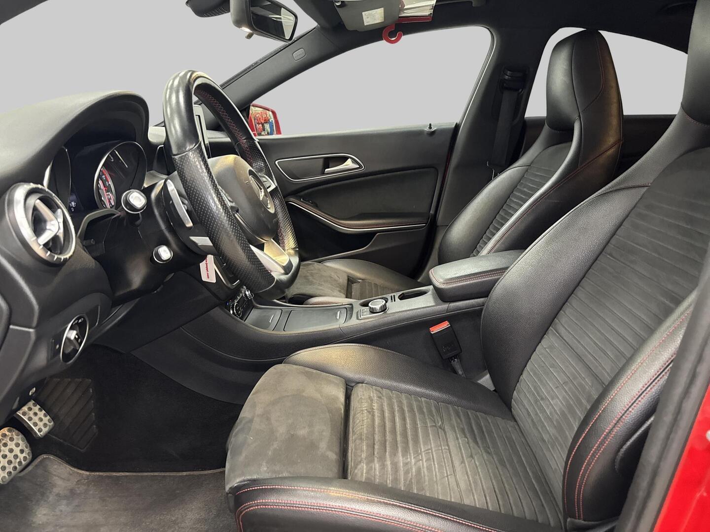 MERCEDES-BENZ CLA 2015
