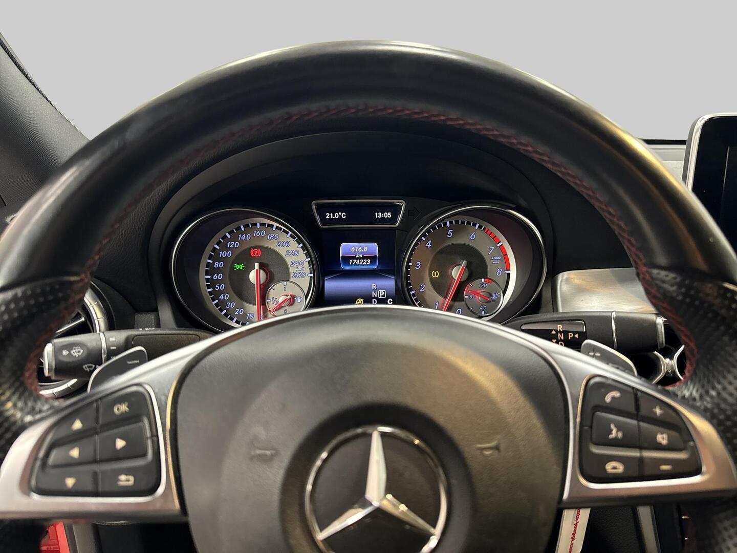 MERCEDES-BENZ CLA 2015