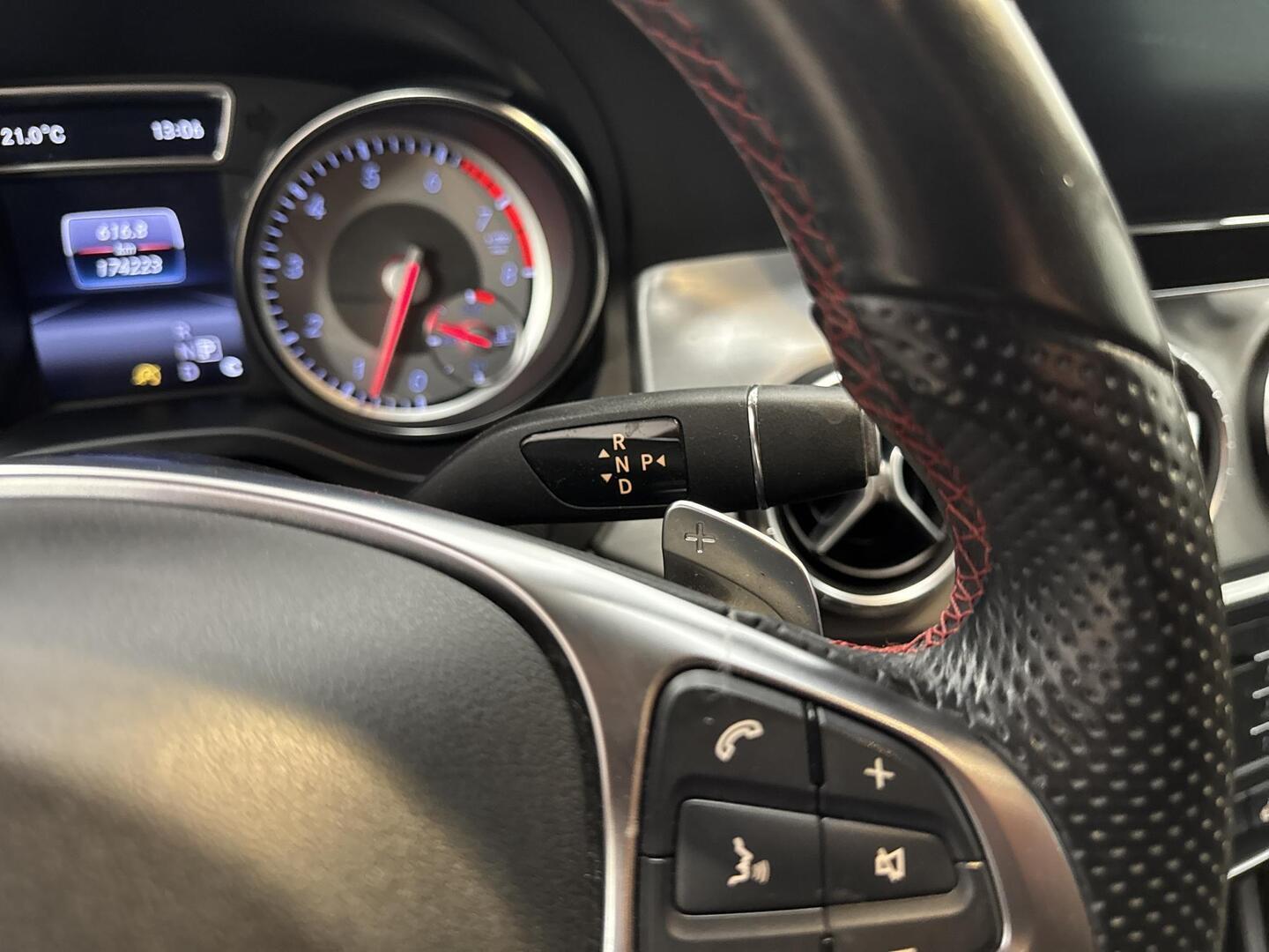 MERCEDES-BENZ CLA 2015