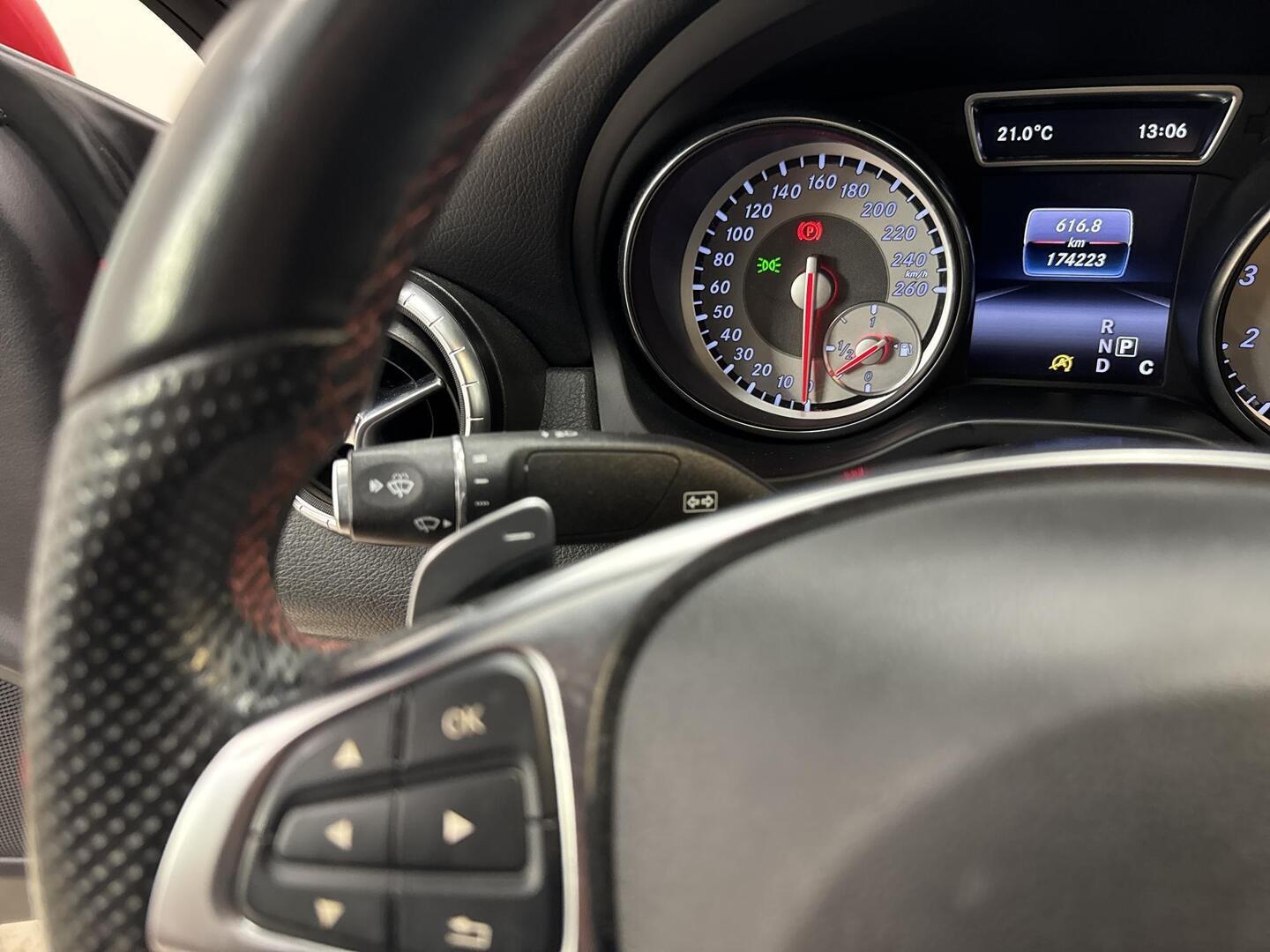 MERCEDES-BENZ CLA 2015