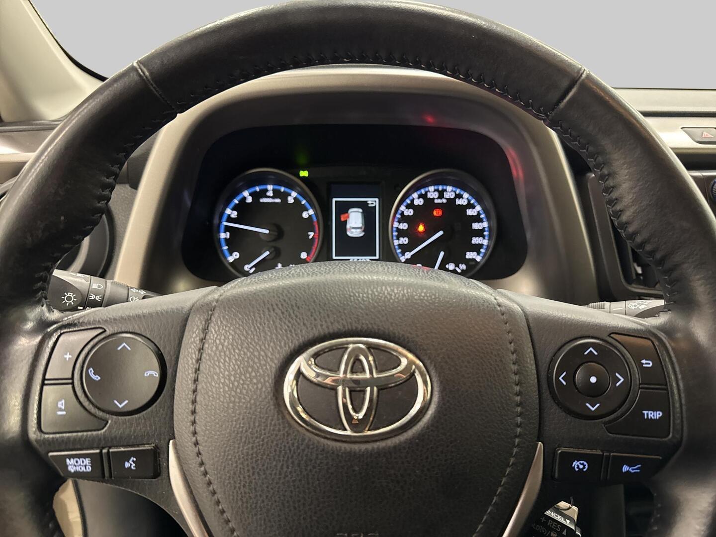 TOYOTA RAV4 2017
