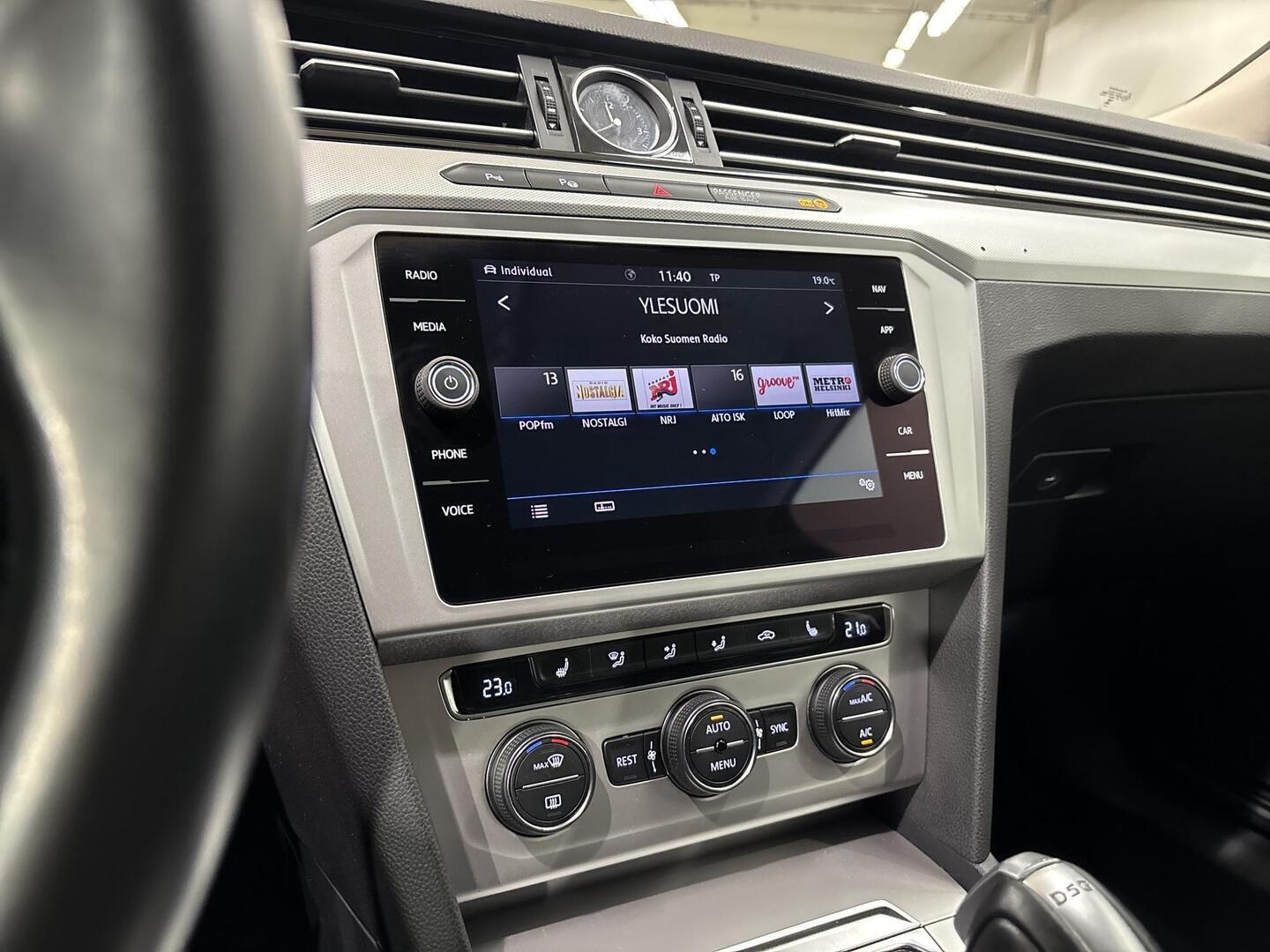 VOLKSWAGEN Passat 2017